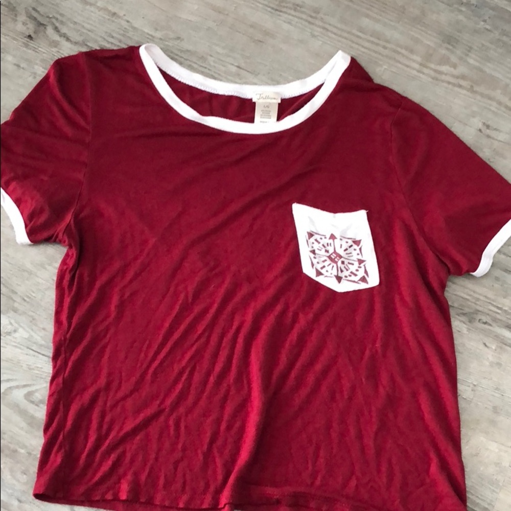 Red zumiez crop top